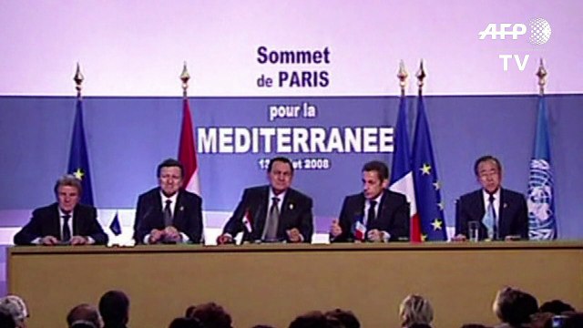 El expresidente egipcio Hosni Mubarak queda libre