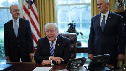 دونالد ترامپ دموکراتها را مسئول شکست لایحه جدید بیمه همگانی دانست