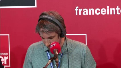 Télécharger la video: Macron et sa plume - Le Moment Meurice