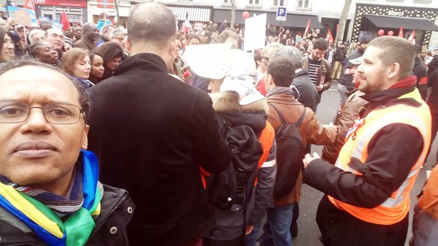 Petit souvenir du défilé pour la 6e République le 18 mars 20177