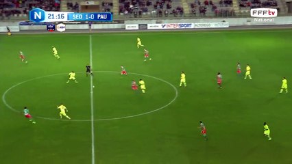 La frappe trop croisée, dommage...