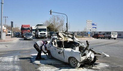 TIR otomobili biçti: 1 ağır yaralı