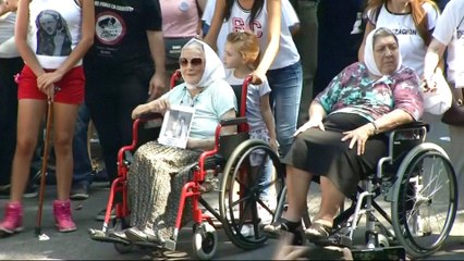 Argentinians demand justice for victims of 'Dirty War'