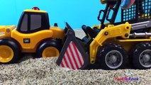 Construction Toys Front Loaders - Small Big Bigger Biggest - Mini Mighty Machines Toys for kids