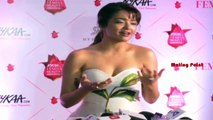 Surveen Chawla Looking hot at Zee Cine Awards