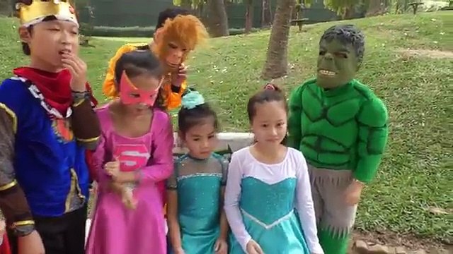 Детка Эльза против Девушка-паук человек-паук и Эльза Веселая шутки сборник