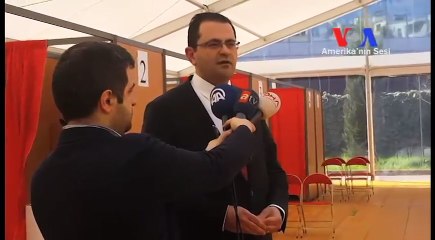 Avrupa'daki Türkler Referandum İçin Sandığa Gidiyor