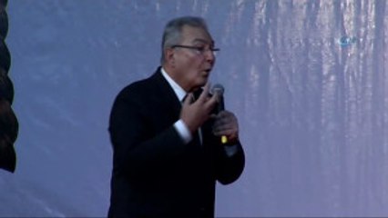 Deniz Baykal, "Bana 'Terörist' Diyecek Olanın Alnını Karışlarım"