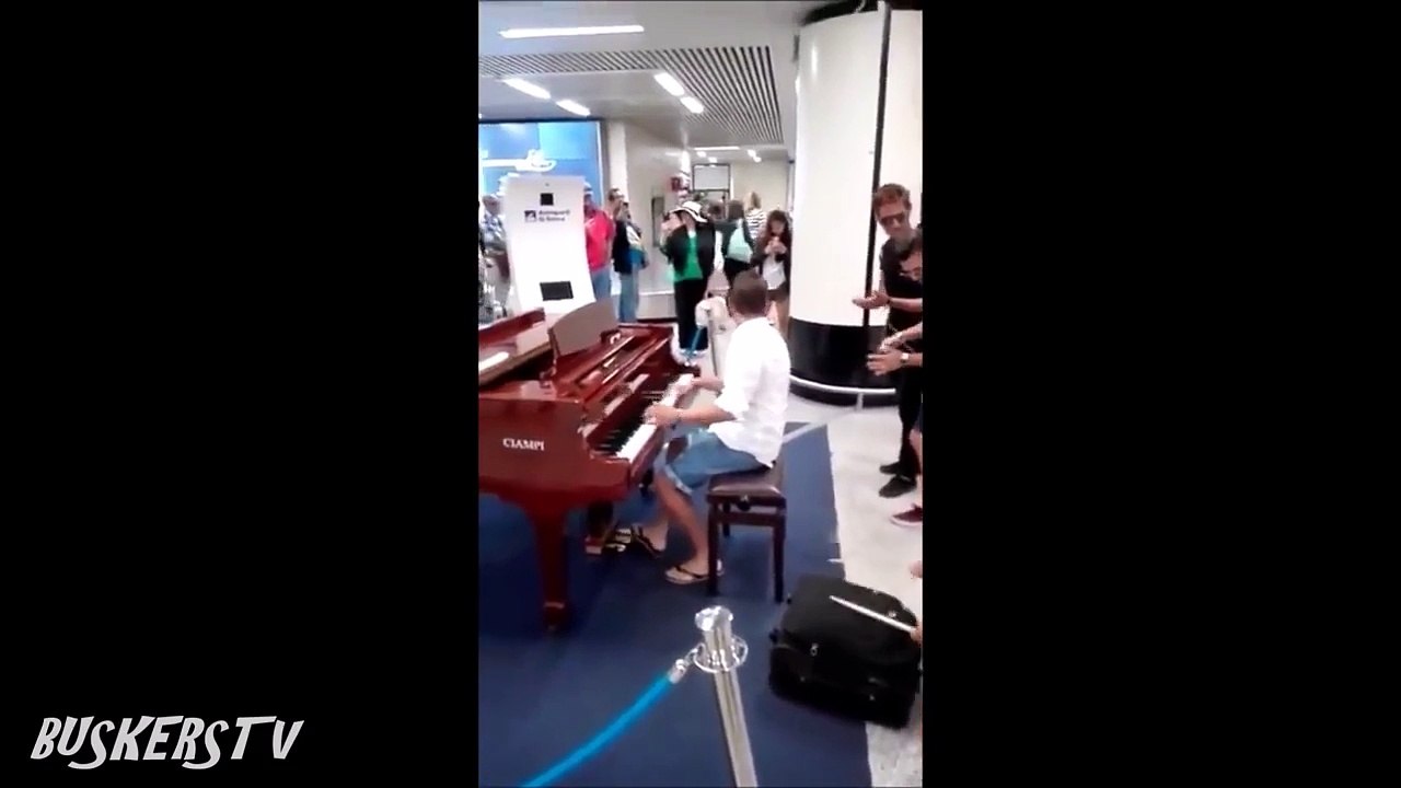 プロの神業ストリートピアノパフォーマンス 海外inロンドン【感動する話】
