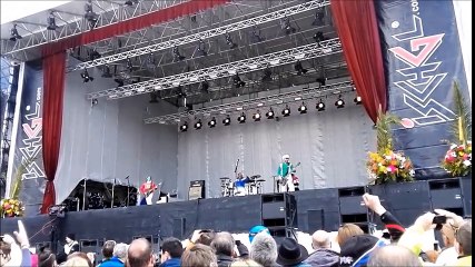 Muse - Psycho, Top of the Mountain, 04/30/2016