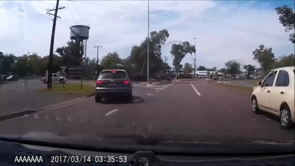 Come parcheggiare l'auto in corsa