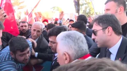 Başbakan Yıldırım, Esnaf Ziyaretlerinde Bulundu