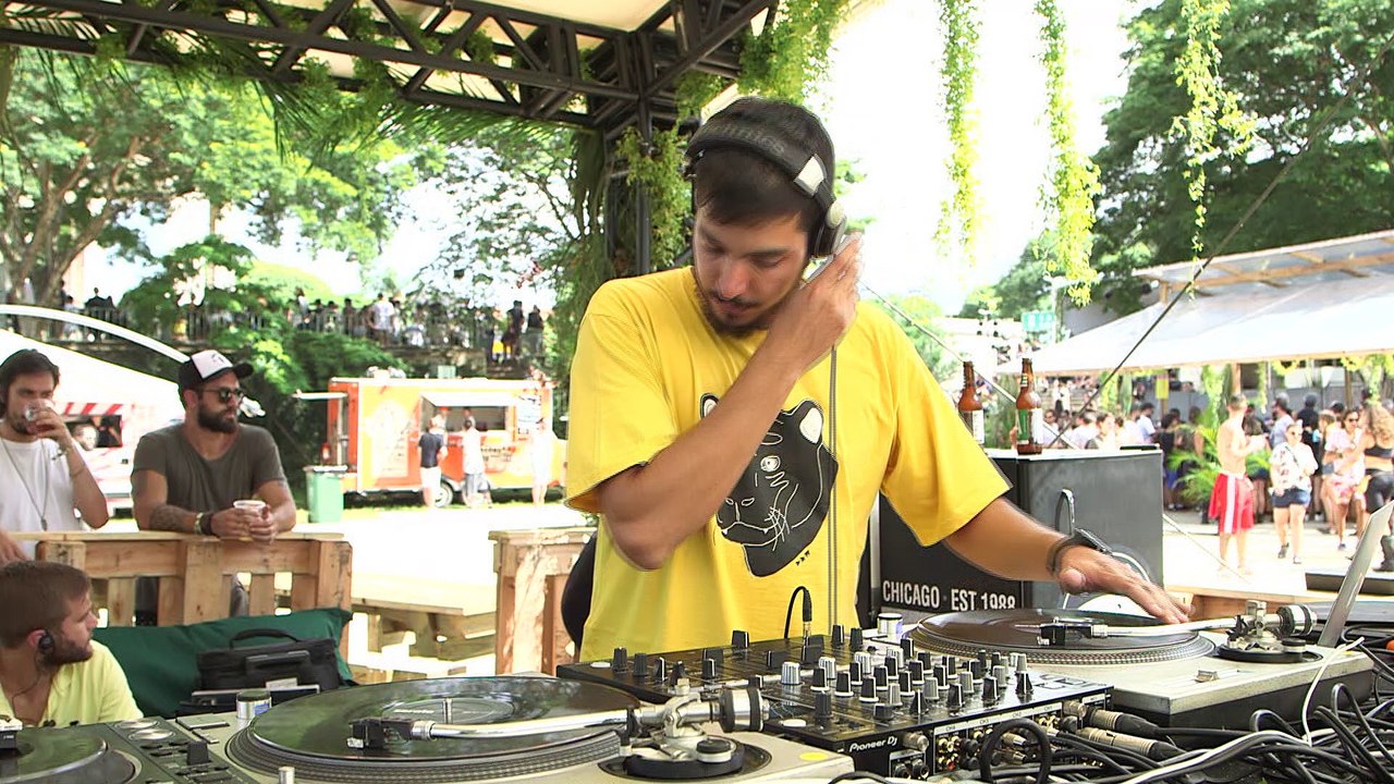 Formiga for Na Manteiga & Red Light Radio @ Dekmantel SP 2017