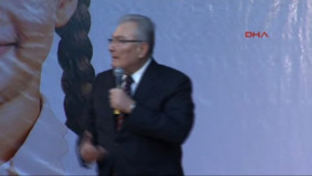 Deniz Baykal: Ben 'Hayır' Diyorum Bana 'Terörist' Diyecek Olanın da Alnını Karışlarım