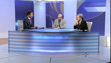 Astrólogo Olavo de Carvalho HUMILHADO no Jornal da Cultura