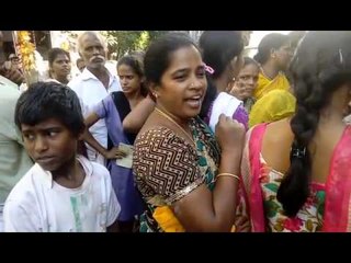 Suger Cane And Free Cash Pongal Gift People's Reaction