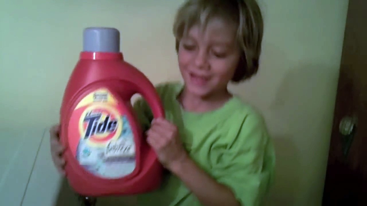 Samsung Front Load Washers - The Samsung WF457ARGSWR Jonah and Emma wash their tots in the