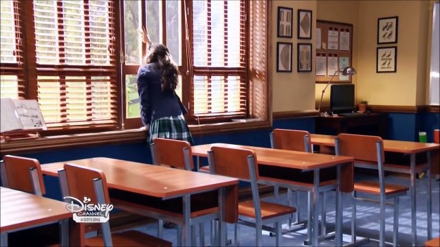 Soy Luna Extrait | Jasmine Et Ambre Enferme Luna Dans La Classe (e10)