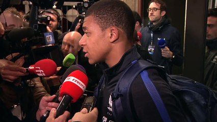 International - Mbappé raconte ses premiers pas avec les Bleus