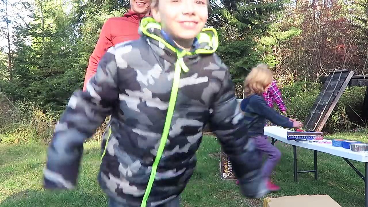 Attack Of The BOX ROBOTS!-na6xjam2SWI
