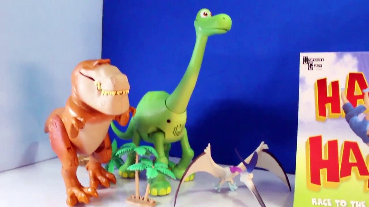 Hot Diggity Dancing MICKEY MOUSE + Super Roller Skating MINNIE MOUSE Toy Fair 2016 MICKEY