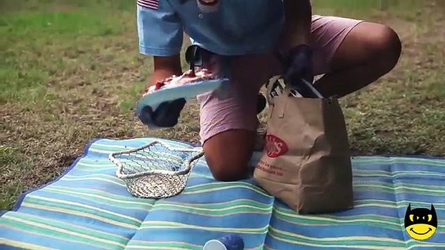 Замороженные elsa туалет шоколадный фонтан, Человек-Паук беременных Джокер вампир против плохой мальчик супергероев удовольствие