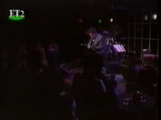 Kenny Burrell Trio - Spring Can Really Hang You Up The Most