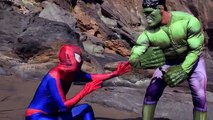 Тучный Человек-Паук против Халка энергетический напиток шалость супергероев удовольствие кино в реальной жизни
