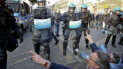 Рим: тисячі прихильників та противників об'єднаної Європи вийшли на вулиці