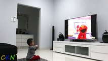 Watching Elmo's World on TV Suddenly Elmo Appears To Surprise Ckn Toys-eQXA