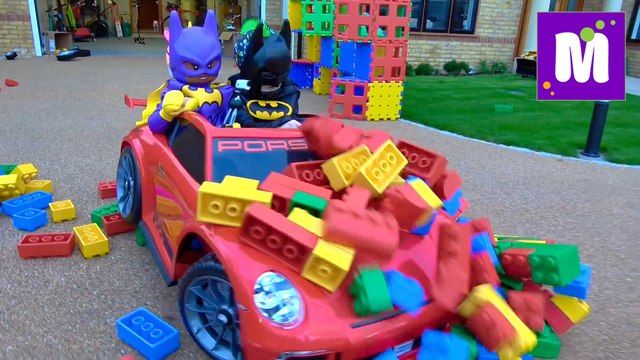 Гигантский ЛЕГО Бэтмен Крушим конструктор машиной THE LEGO BATMAN MOVIE GIANT BUILDING new video Mister Max & Miss Katy