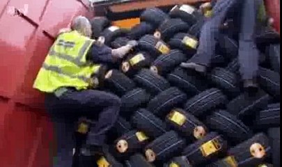 UK Border Force S1 E5