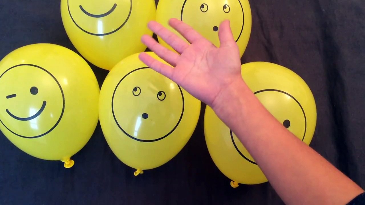5 Wet Colours Face Balloons - Learn colors water balloon Finger Family nursery rhymes comp