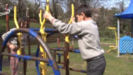 9 Yaşındaki Bayram, 50 Bin Liraya 'Anne' Diyecek