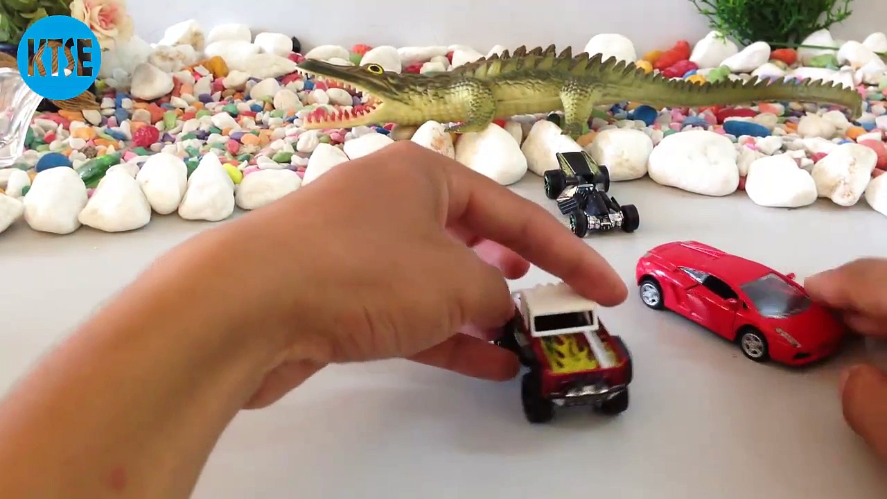 Die-Cast Car | Hot Wheels Toy Car | Custom Ford Bronco | 15 Dodge Charger Srt | Toy Cars