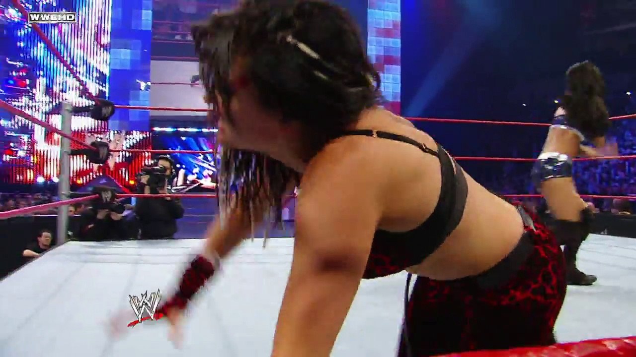 WWE Superstars  Gail Kim vs. Katie Lea