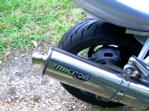 yamaha 600 fazer avec échappement micron (un peu vidé)