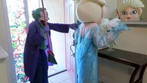 Frozen Elsa Loses Her Head! - Spiderman vs Frozen Elsa vs Joker - w_ Rainbow Hair - Disney Princess-5