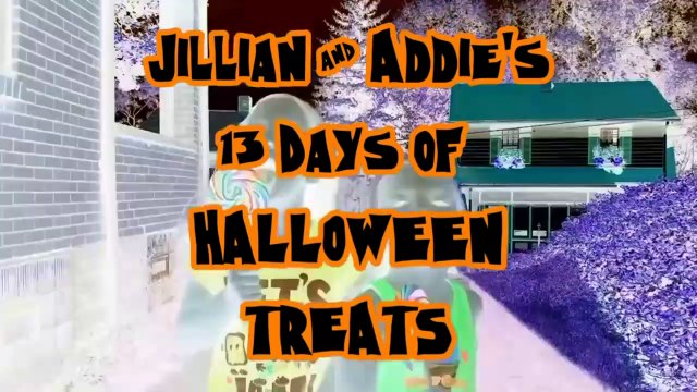 Bash Pumpkin! Smash chocolate pumpkin! Halloween Candy review _ Kid Candy Review _ Babyteeth4-uQrM