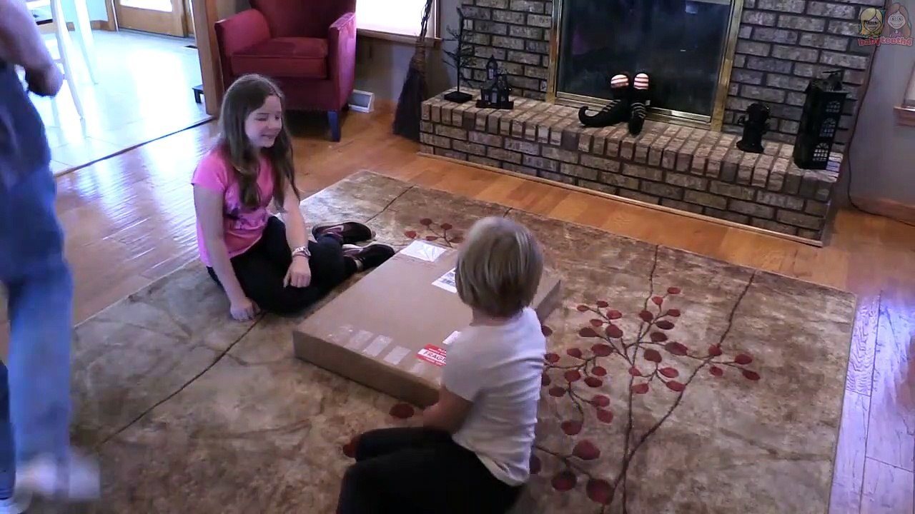 Gold Play Button unboxing! _ Life With Jillian & Addie _ Babyteeth4-H86