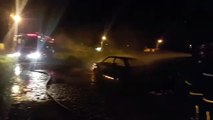 Em Sousa, mulher é suspeita de incendiar carro do marido durante festa por causa de ciúme; veículo ficou todo destruído
