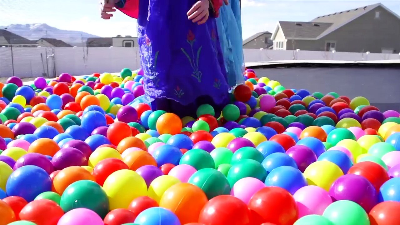 Frozen Elsa becomes a mermaid and gets shrunk! Maleficent pranks the disney princess