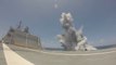 Explosion d'une bombe de 5 tonnes à côté d'un navire Américain