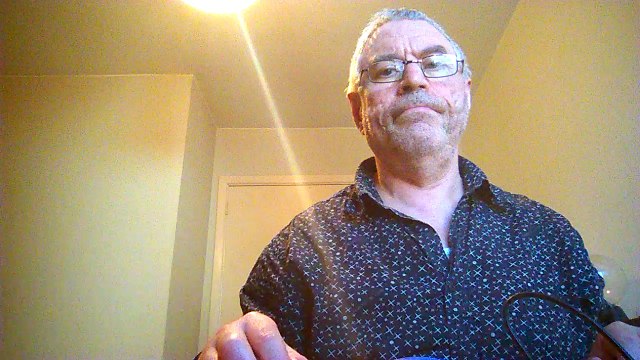 Липкин Генa Lipkin Genna исполняет караоке «Если у вас нету тёти