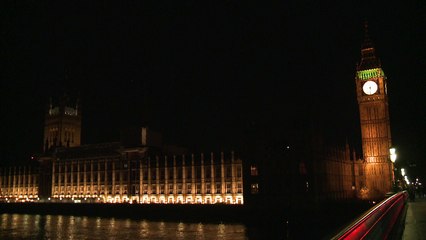 Luzes se apagam pela Hora do Planeta