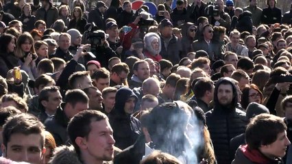 Des milliers de Russes manifestent contre la corruption