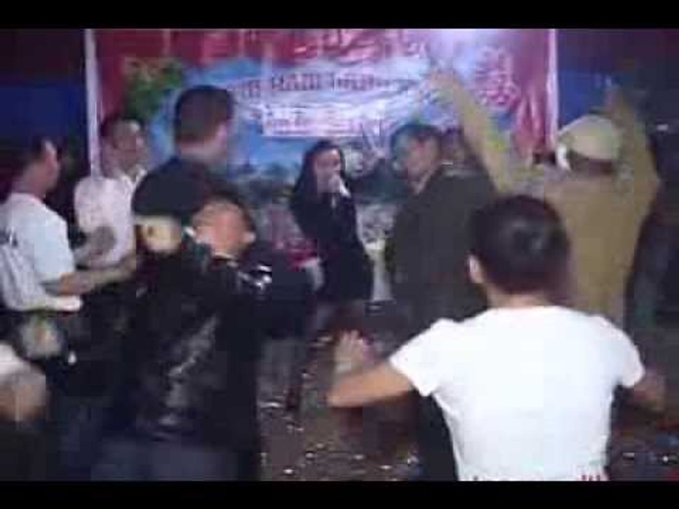 Đám Cưới Vui Nhộn,Nhảy Múa Tưng Bừng Xôn Xao Cộng Đồng Mạng