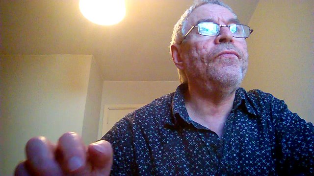 Липкин Генa Lipkin Genna исполняет караоке «Что так сердце растревожено