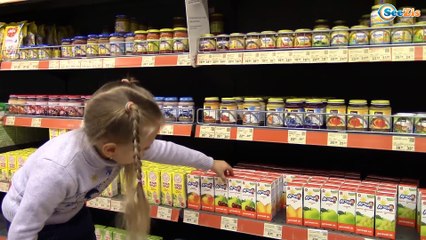 Скачать видео: Ярослава КАК МАМА покупает продукты в Супермаркете с Куклой Беби Бон Видео для детей Doll Baby Born