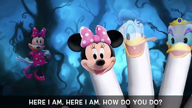 Бэтмен Семья бой палец Железный человек микки монстры мышь Песня человек-паук